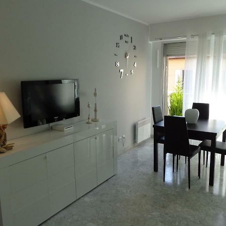 Residence Albert Premier Mentone Esterno foto